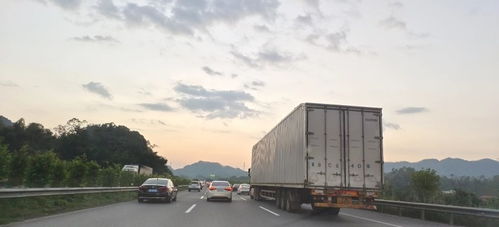 節(jié)后開工廣東高速公路車流繁忙